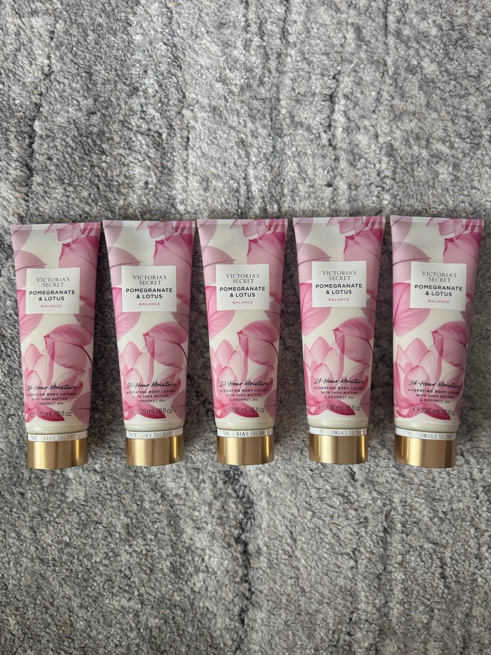 Victoria Secret- pomegranate & lotus fragrance lotion